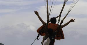 parasailing in jim corbet national park